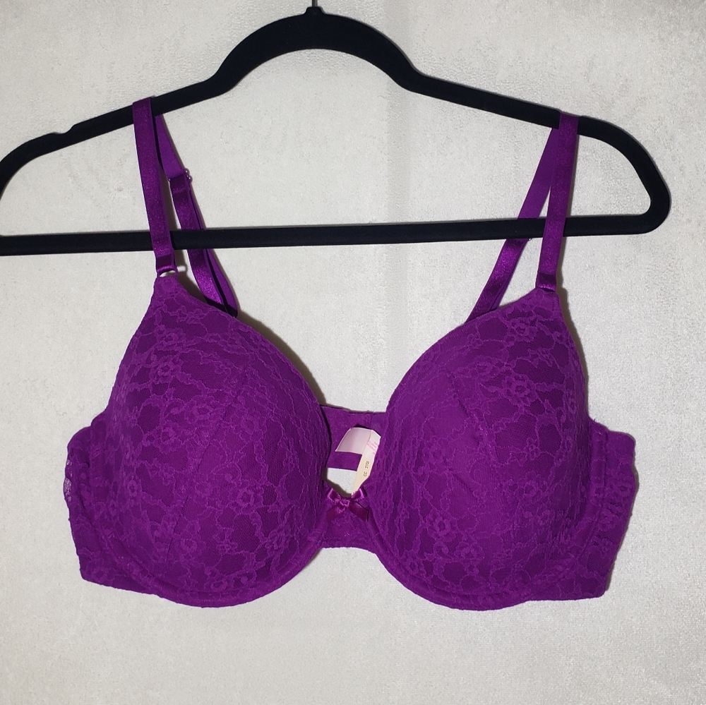 NWT Victoria's Secret Purple Lacey Lightly Lined Bra Size 38C